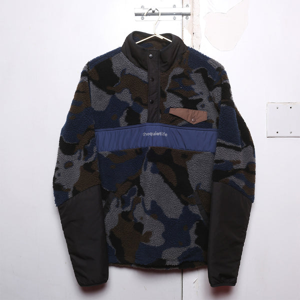 SAMPLE SALE 25 - Camo Zion Fleece Pullover - Medium